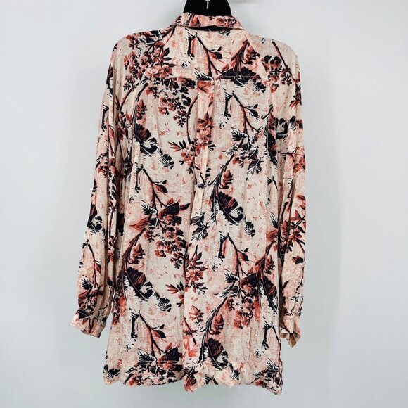 Free People It's‎ A Vibe Hawaiian Shirt Womens M Oversized Relaxed Summer Top - Picture 3 of 10